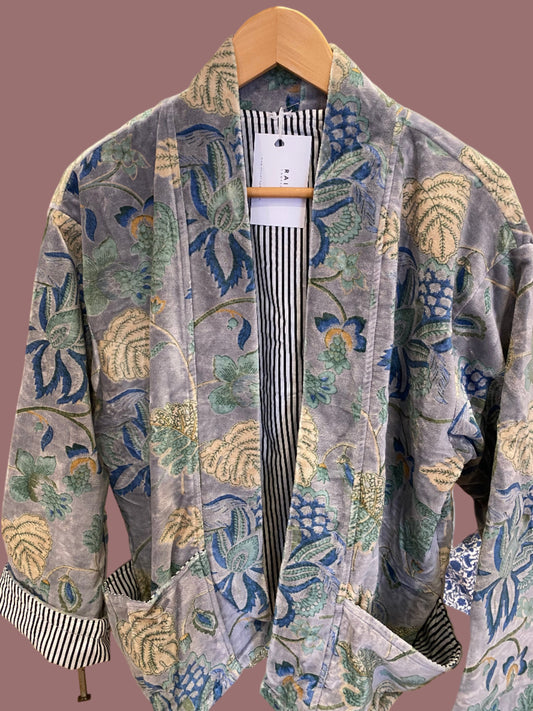 Casaco de veludo com bolso