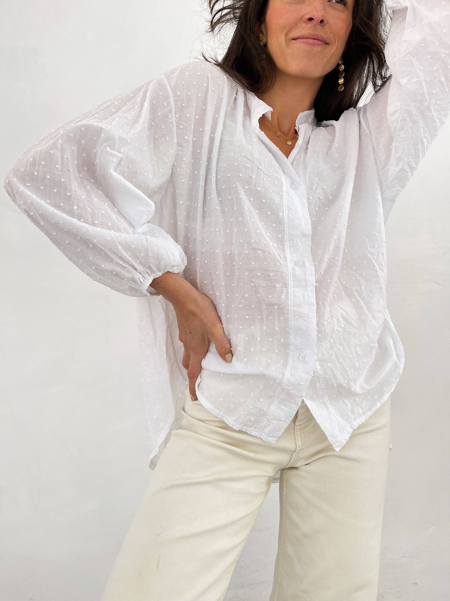 Blusa branca larga Julia com gola mandarim: L